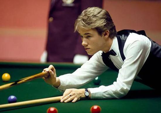 除乔治与依 除乔治与依