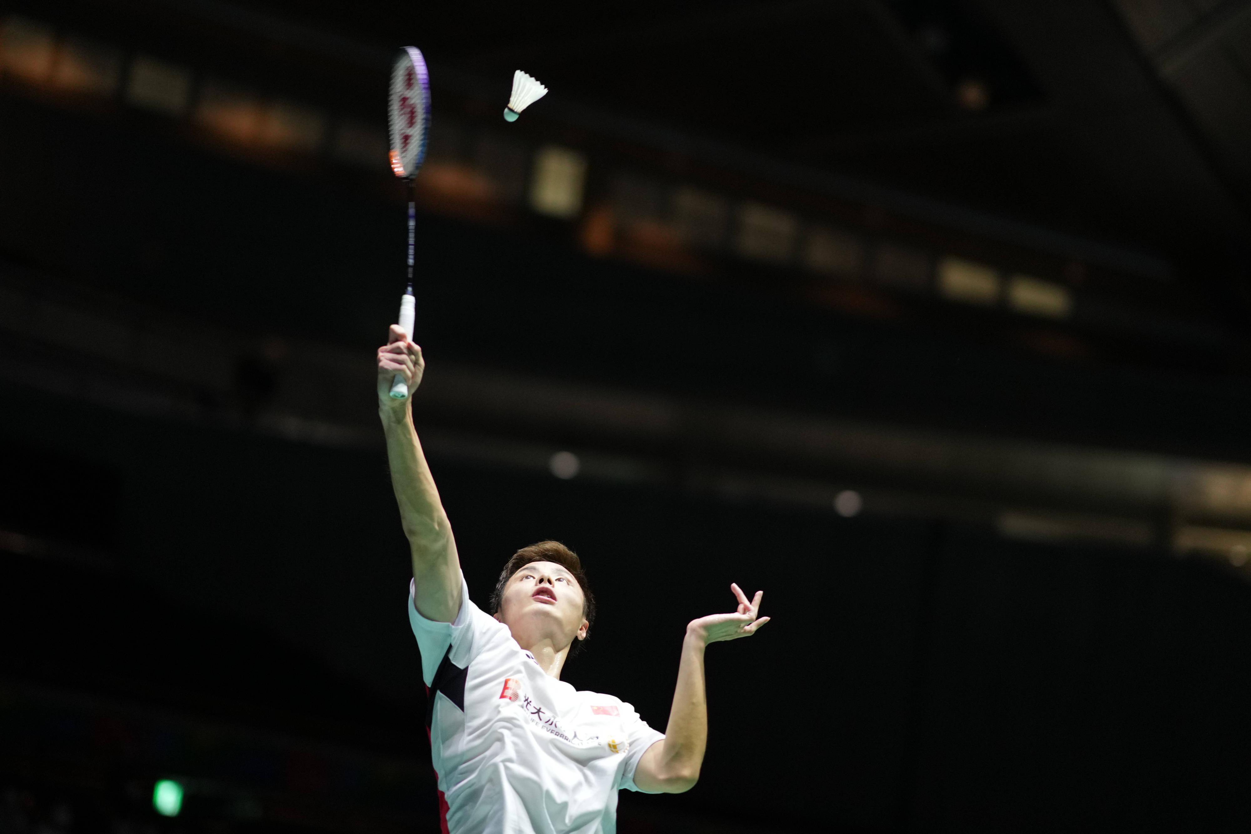 轻球员和大 轻球员和大