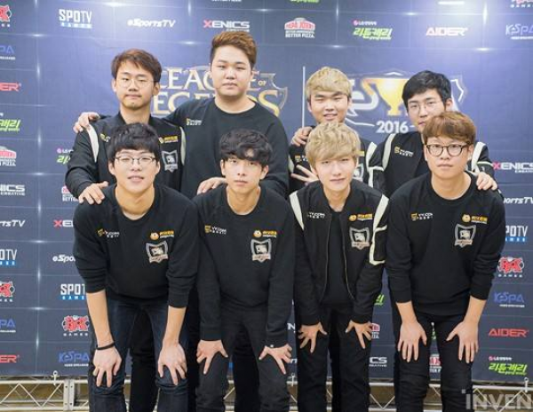 两队实力对 两队实力对