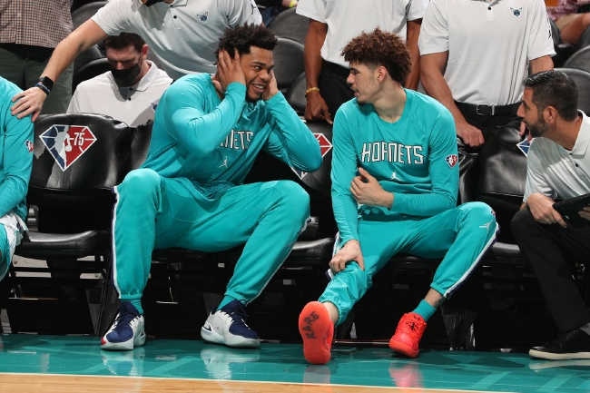 道路总伴随 道路总伴随